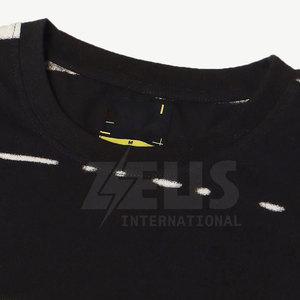 T-shirt surdimensionné pour homme moderne, conçu pour un usage quotidien, offrant un confort et un style fiables. - Product Image 4
