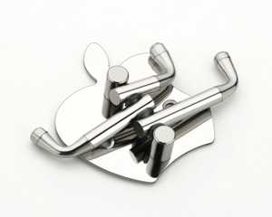 ตะขอแขวนเสื้อผ้าแบบหมุนได้ พับเก็บได้ 3 ง่าม สำหรับเสื้อโค้ท ผ้าขนหนู เสื้อคลุม ดีไซน์เรียบหรู มีหลายแบบให้เลือก ทนทานใช้งานได้ยาวนาน - Product Image 1