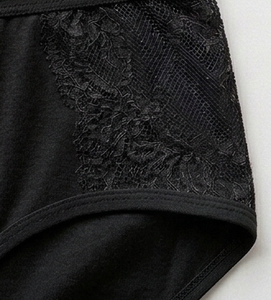 Culotte noire pour femme en nylon et élasthanne avec dentelle, respirante, en tissu tricoté, coupe standard - Product Image 4