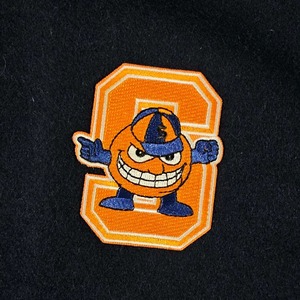 เสื้อแจ็คเก็ตวาร์ซิตี้ขนสัตว์ DeLong ย้อนยุคยุค 90 ของ Syracuse Orange Men - แบบเย็บติด - Product Image 4