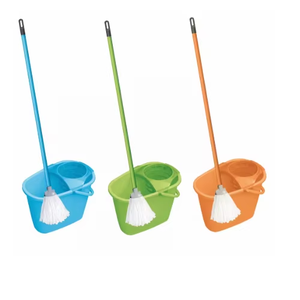 Ensemble de serpillères professionnelles classiques pour sols humides avec manche robuste et tête de serpillière absorbante, parfait pour les hôtels, les bureaux, les écoles et les hôpitaux - Product Image 4