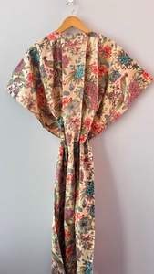 ชุดเดรสผ้าฝ้ายลายพิมพ์นกและดอกไม้ สไตล์โบฮีเมียนสำหรับคลุมชายหาด - Product Image 4