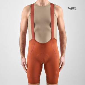 Pantalones cortos de ciclismo personalizados de cintura alta sin costuras, transpirables, de secado rápido, de talla grande para hombre, servicio OEM al por mayor - Product Image 3