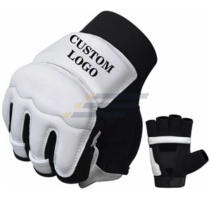 Qualité supérieure à prix raisonnable, réutilisables, disponibles en différentes couleurs, gants de boxe UFC MMA faits à la main - Product Image 2