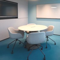 Table d'ordinateur portable EMA Relaxation pour une utilisation quotidienne au bureau, robuste, idéale pour l'école, la maternelle et le bureau
