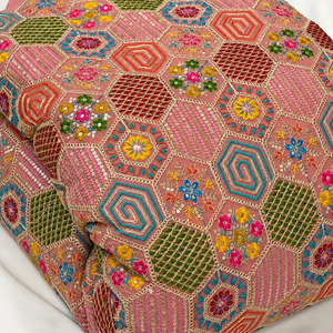 ผ้าปักลาย ผ้าไหมปัก ผ้าลูกไม้ สำหรับชุดกะฟตัน อบายะ แฟชั่นสุภาพเรียบร้อย ผู้ผลิตเสื้อผ้า ส่งออกทั่วโลก - Product Image 1