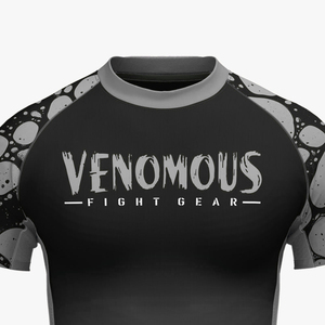 Camiseta de Compresión para Hombre con Estampado de Serpiente Venenosa, Manga Larga, Transpirable, de Secado Rápido, Ecológica, Color Negro y Gris, Sublimación - Product Image 3