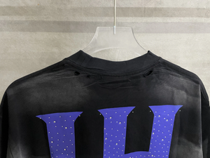 เสื้อยืดแฟชั่นโอเวอร์ไซส์ดีไซน์ใหม่สำหรับผู้ชาย สไตล์สตรีทแวร์ ประดับด้วยเพชรเทียม เป็นมิตรต่อสิ่งแวดล้อม ผลิตจากผ้าฝ้าย 100% ระบายอากาศได้ดี - Product Image 4