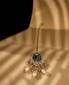Ensemble de collier choker Kundan indien traditionnel avec émail Meenakari vert et perles, bijoux de mariage Bollywood pour mariée - Product Image 4