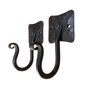 Porte-manteau mural antique en fer forgé noir à 5 crochets, barre décorative en métal à motifs roulés, robuste, style ferme - Product Image 6