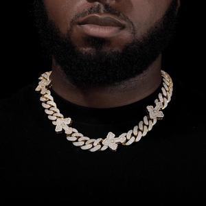 Collier chaîne cubaine de luxe en moissanite sertie de pierres, avec breloques papillon, bijoux hip-hop plaqué or/argent, Banti Jewels - Product Image 2
