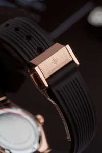อเล็กซานเดอร์ เฟอร์รอส 2251R-01 นาฬิกาข้อมือสตรีระบบควอตซ์สแตนเลสสตีลนาฬิกาหน้าปัดคริสตัลแซฟไฟร์สายยางกันน้ำ 50 ม. - Product Image 3