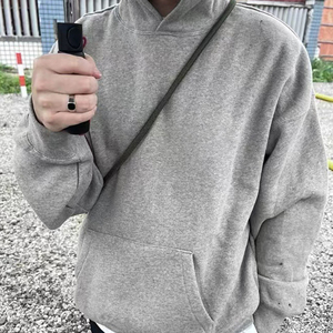 Sweat-shirt à capuche décontracté surdimensionné avec motif de lettres imprimé en flocage sur le devant et le dos, 100% coton molletonné - Product Image 5