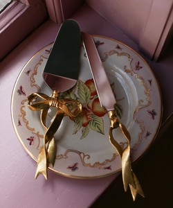 Juego de espátulas para pastel con mango de diseño de lazo, de metal, a un precio asequible. - Product Image 6