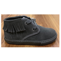Chaussures vulcanisées pour enfants de haute qualité fabriquées au Vietnam, dessus en cuir véritable, semelle intermédiaire en PU, semelle extérieure en caoutchouc, légères et tendance.