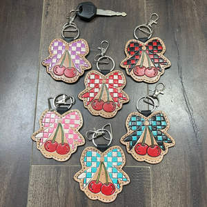 Porte-clés en cuir à carreaux, style nouveau, design artisanal, luxe personnalisé, véritable cuir de vache, accessoires cadeaux unisexes - Product Image 5