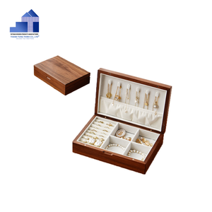 Meilleure Vente : Élégante Boîte à Bijoux Rectangulaire en Bois Simple avec Fermeture à Boucle pour Colliers, Boucles d'Oreilles et Bagues – Fabriquée au Vietnam - Product Image 3