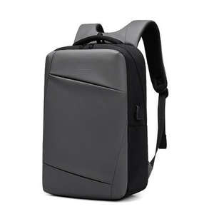 Sac de voyage tendance de grande capacité avec bandoulière réglable et matériau durable - Product Image 1