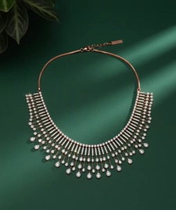 สร้อยคอทองคำแท้ 14K ดีไซน์ดอกไม้สไตล์ชาติพันธุ์ ประดับเพชร 8.480 กะรัต รับรองโดย IGI เหมาะสำหรับงานแต่งงานและเป็นของขวัญ - Product Image 3
