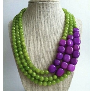 Ensemble de colliers artisanaux, perles en résine naturelle polies, collier multicolore, bijoux bohèmes tendance - Product Image 3
