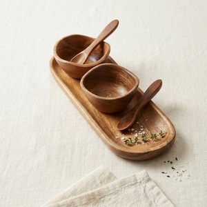 Ensemble de service à condiments en bois d'acacia fait main, bols à trempette écologiques en bois avec cuillères et plateau de service ovale à vendre - Product Image 3
