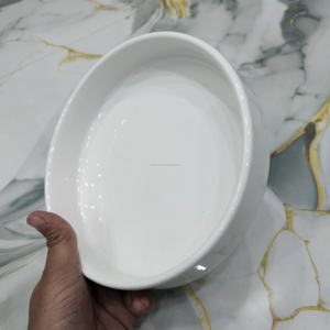 Grande assiette de service en céramique blanche avec rebord profond pour servir des currys, des salades de pâtes et du riz, finition brillante de qualité supérieure, vaisselle durable - Product Image 4