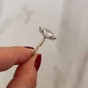 Bague de fiançailles personnalisable en argent 925 plaqué rhodium, solitaire 2 carats, halo caché, moissanite taille marquise, sans nickel, sans plomb - Product Image 2
