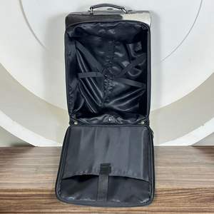 Juego de Viaje de Dos Piezas de Cuero Vacuno Hecho a Mano de Alta Calidad a Precio de Fábrica, Bolsa de Viaje con Ruedas y Bolsa para Pañales, Estilo Occidental - Product Image 5