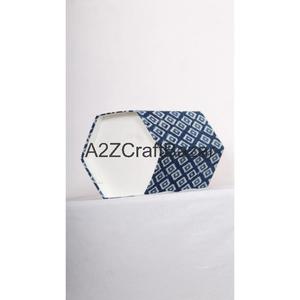 Contenedor de Basura Plegable Innovador de Cartón y Tela de Algodón, Diseño Elegante para Uso en Exteriores, Gestión de Residuos en la Calle - Product Image 6