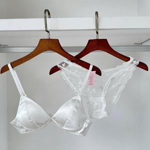 Ensembles de soutien-gorge et culottes en dentelle sexy, logo personnalisé, lingerie féminine de haute qualité - Product Image 1