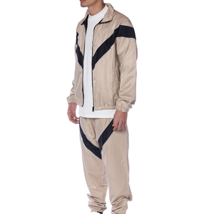 Ensemble de survêtement sportif pour homme 2026, beige et noir, blocs de couleur, fermeture éclair intégrale, léger en polyester, tenue décontractée, collection printemps - Product Image 5