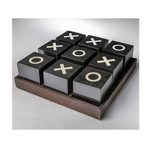 Caja de juego cuadrada grande Tic Tac Toe con geométrico en blanco y negro hecho a mano con reproductor de juegos de hueso con incrustaciones, Juegos Nocturnos para todas las edades - Product Image 1