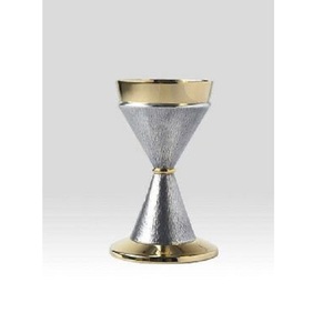 Calice en laiton gris, design gravé élégant, fait main, laiton de haute qualité, articles religieux, couleur du calice également utilisable comme cadeau - Product Image 1