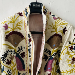 Chaqueta de algodón Suzani hecha a mano en India, chaqueta corta bordada a mano, abrigo unisex, chaqueta corta Suzani hecha a mano - Product Image 3