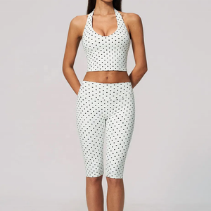 Ensemble de yoga 2 pièces imprimé pois blancs : haut court dos nu et pantalon taille haute mi-mollet, vêtements de sport anti-transpiration pour femme - Product Image 1
