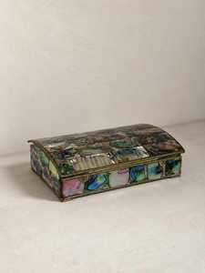 Boîte à souvenirs de luxe en mosaïque de nacre, faite à la main, pour le rangement de bijoux, accessoires, objets de valeur et cadeaux - Product Image 3