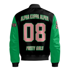 Chaqueta Bomber Rosa Alpha Aka con Letras Griegas Verdes y Diseño de Escudo, Chaqueta Casual Unisex con Cierre Frontal - Product Image 6
