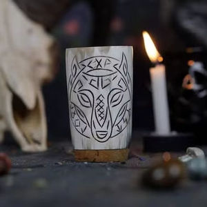 Precio Económico, Taza de Cuerno Natural Vikinga Medieval, para Beber, con Soporte, 20oz, Ecológica, Hecha a Mano, Precio al por Mayor, India - Product Image 1