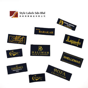 Etiquetas de damasco tejidas a medida con bordes cortados a láser - Etiquetas de tela lavables personalizadas para prendas, souvenirs o regalos. - Product Image 2