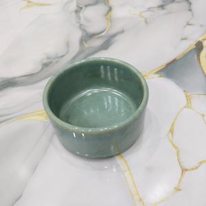 Bol en céramique vert émaillé artisanal avec finition dégradée naturelle, vaisselle en grès artisanal pour soupe, riz, salade, dessert - Product Image 2