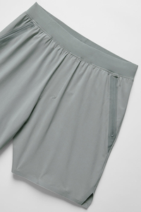 Shorts de sport amples pour hommes avec logo personnalisé, shorts de gym et de course surdimensionnés - Product Image 6
