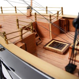 Maquette de bateau à voile Clipper Cutty Sark en bois peinte à la main, écologique, pour collectionneur nautique, cadeau de présentation 97Lx29Wx73H - Product Image 4