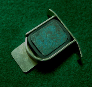 Guía Magnética para Costuras DK-443 para Máquina de Coser |   Se adhiere magnéticamente a las máquinas de coser - Product Image 2