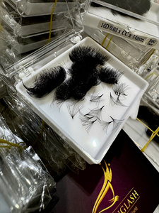 Extensions de cils en gros 16D pré-faits, bouquets de cils segmentés volume, bande souple, extensions de cils en bande transparente, naturelles - Product Image 6