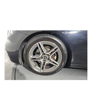 Mercedes-Benz Classe E E250 AMG Line Modèle janvier 2022 avec 19 159 km, boîte automatique, sièges en cuir, caméra de recul - Product Image 5