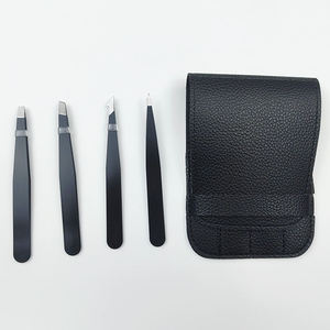 Pinzas para cejas RMI Silver Tip con recubrimiento en polvo negro y juego de 4 estuches magnéticos negros. - Product Image 3