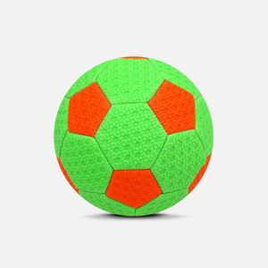 ลูกฟุตบอลขายส่งระดับมืออาชีพ หนัง PU คุณภาพสูง ทนทาน น้ำหนักเบา รับทำโลโก้ตามสั่ง โรงงาน OEM - Product Image 3