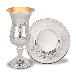 Coupe à Kiddouch et sous-verre en acier inoxydable argenté élégant, approvisionnement direct en usine, vente en gros, bénédiction du vin en métal, en laiton - Product Image 5