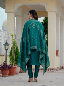 Elegante Conjunto de Kurti y Pantalón de Diseñador con Dupatta de Jacquard de Seda Muselina – Atuendo Étnico para Fiestas - Product Image 6