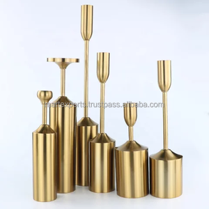 Venta al por mayor de lujo Vintage Metal candelabro titular logotipo personalizado varias formas gran oferta para el hogar Navidad decoración Metal - Product Image 2